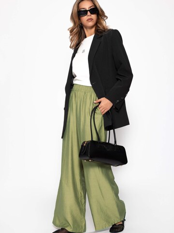 SASSYCLASSY Loose fit Trousers in Green