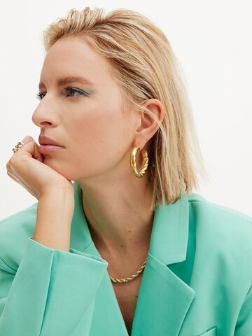 Karolina Kurkova Originals Ohrringe 'Arven' in Gold: Vorderseite