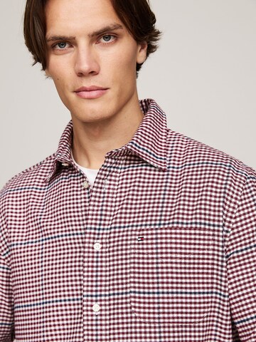 TOMMY HILFIGER Comfort Fit Hemd in Rot