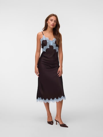 VERO MODA - Vestido 'VMJULIE' en marrón: frente