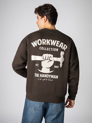Sublevel Sweatshirt 'Worker' in Braun