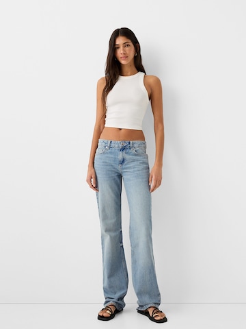 Regular Jeans de la Bershka pe albastru