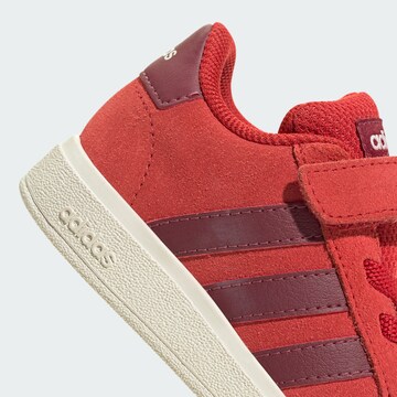 Baskets 'Grand Court 2.0' ADIDAS SPORTSWEAR en rouge