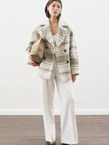 MANUKA Winter Jacket in Beige