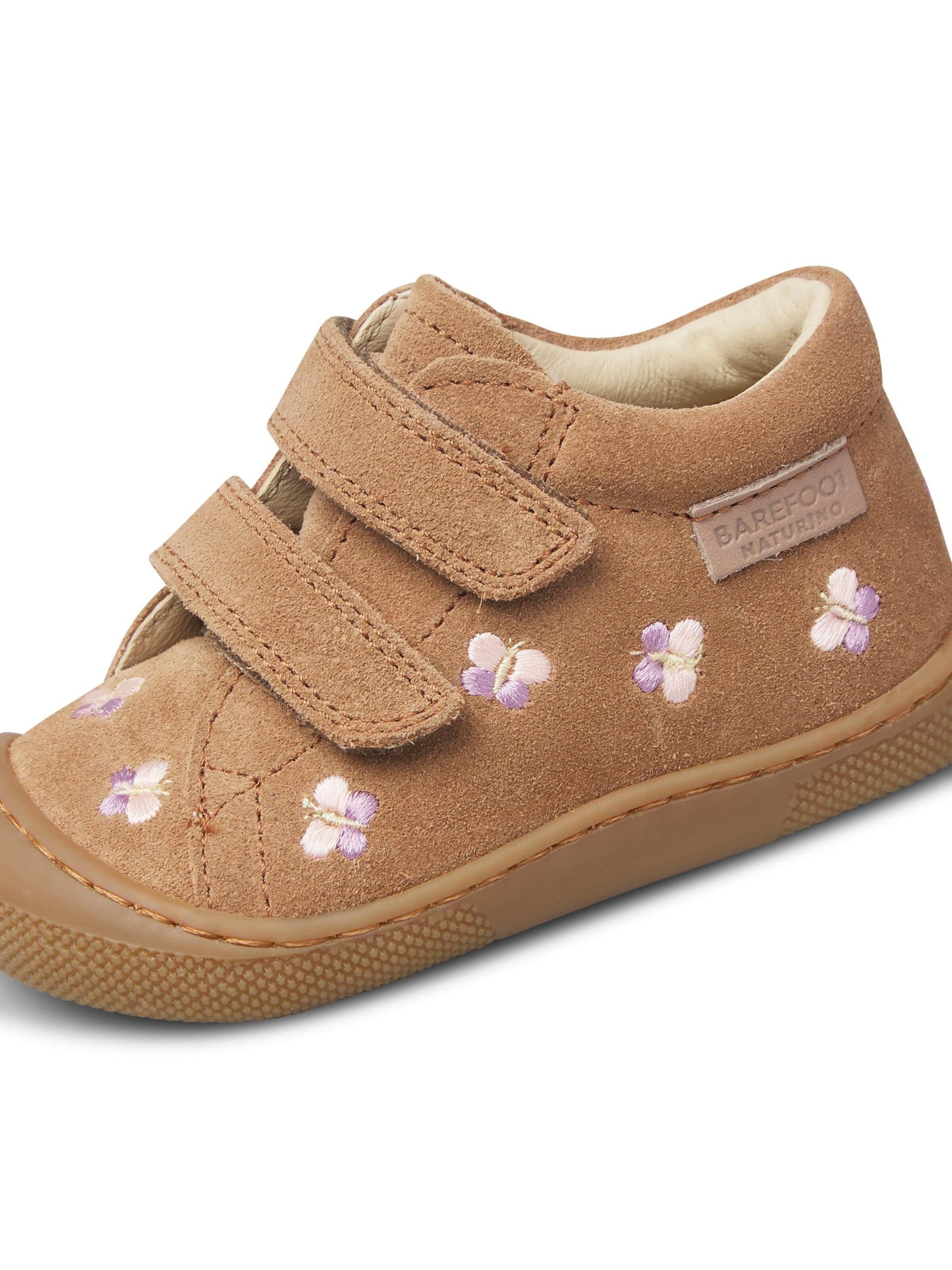 NATURINO Sneakers 'BAREFOOT AMUR VL EMBR.BUTTERFLY' in Roze: voorkant