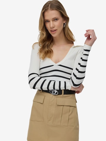 No Matter What Shirt in Wit: voorkant