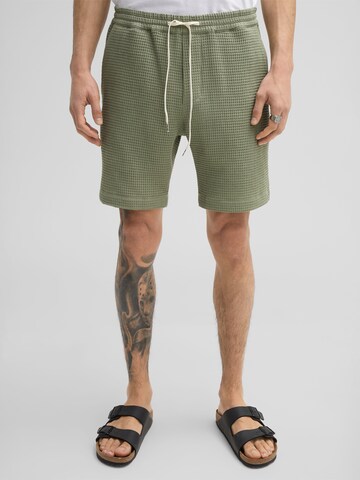 Regular Pantalon 'Hiro' STRELLSON en vert : devant