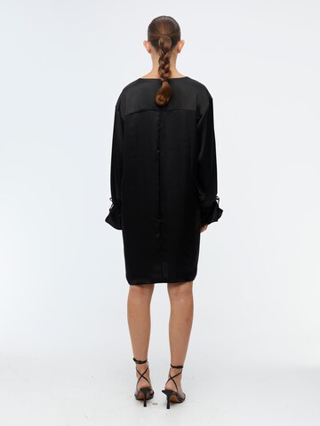 Robe de cocktail OBJECT en noir