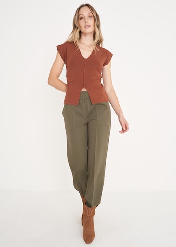Camomilla Regular Broek in Groen: voorkant