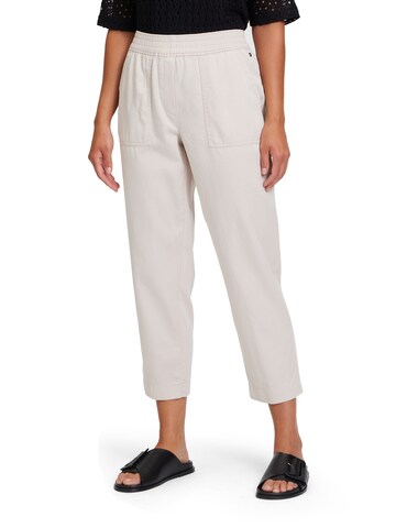 Betty & Co Regular Trousers in Beige: front