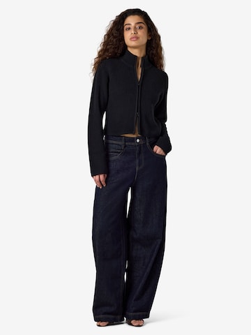 Noisy may Strickjacke 'NMDARA' in Schwarz
