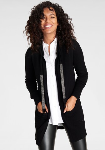 LAURA SCOTT Knit Cardigan in Black: front