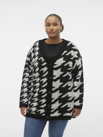 Vero Moda Curve Knit Cardigan in Black: front