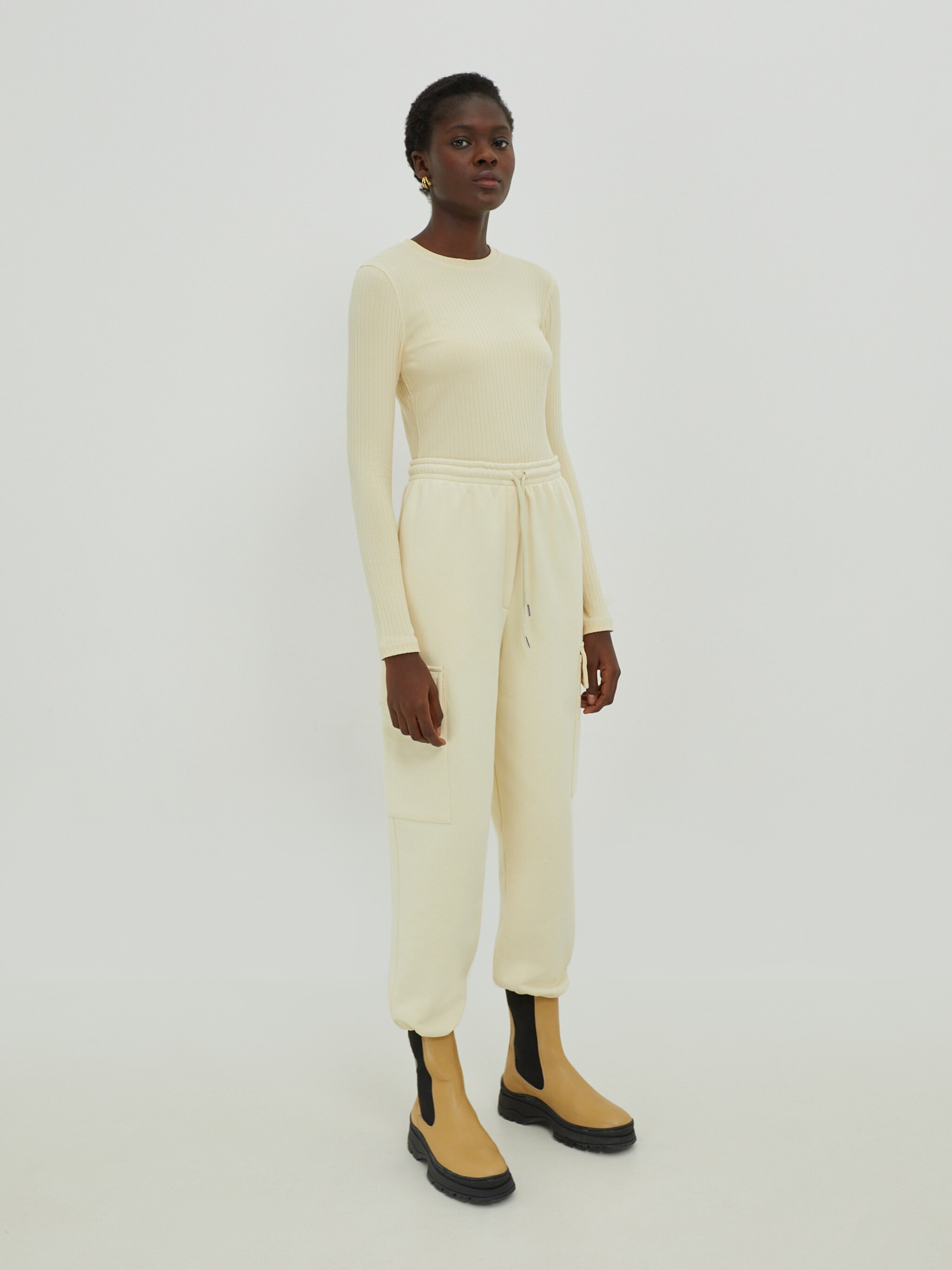 EDITED Producten Shirt 'Gwen' Beige