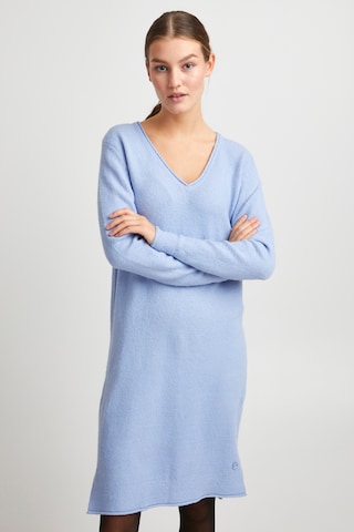 Oxmo Knitted dress 'IDA' in Blue: front