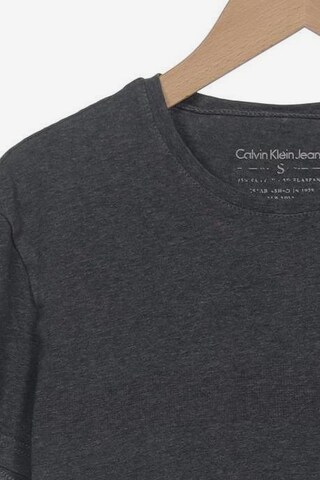 Calvin Klein Jeans Top & Shirt in S in Grey