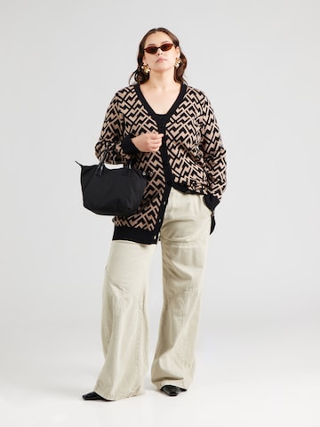 Geacă tricotată 'VMCARIA' de la Vero Moda Curve pe negru
