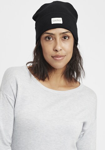 Oxmo Beanie 'Biene' in Black: front