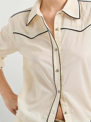 Maglietta ' GIANNA SHIRT ' di Pepe Jeans in bianco