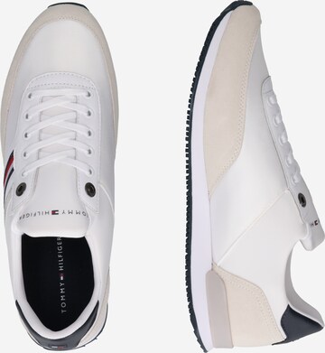 TOMMY HILFIGER Sneakers in White