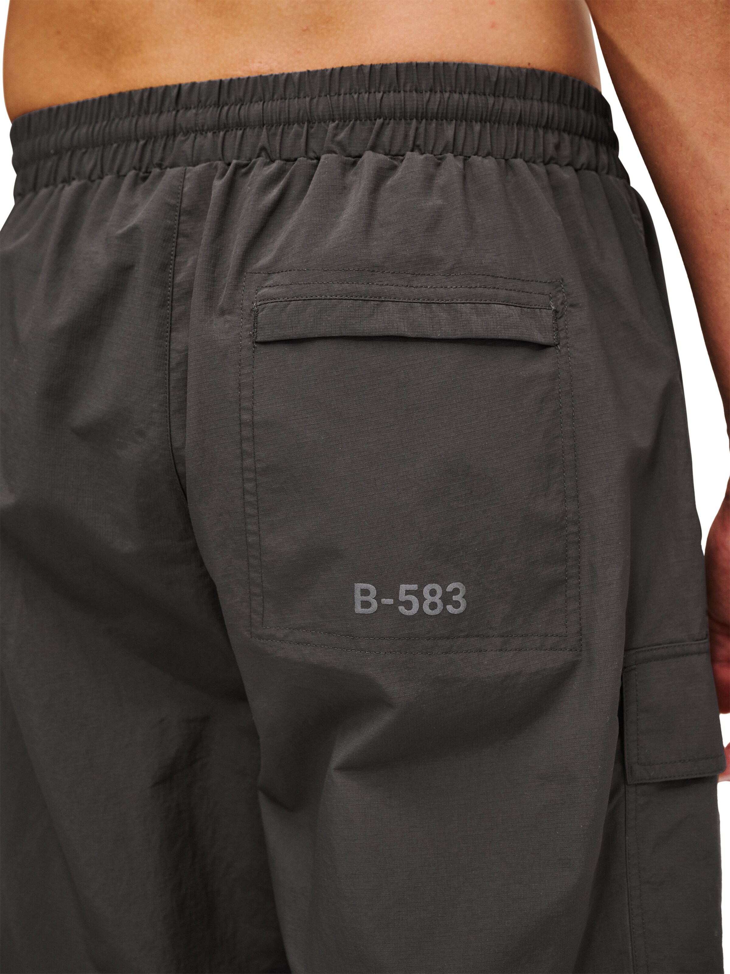 HALO Loosefit Cargobroek in Grijs