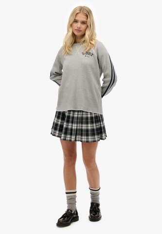 T-shirt Superdry en gris