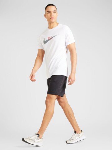 T-Shirt Nike Sportswear en blanc