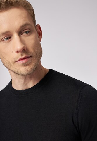 ROY ROBSON Sweater in Black