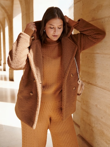 Veste mi-saison 'Sena' Guido Maria Kretschmer Curvy en marron