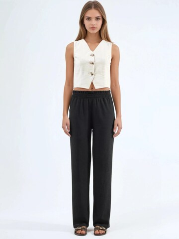 Hiccup Loose fit Trousers in Black