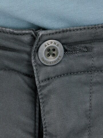 regular Pantaloni cargo 'Alpha Industries ' di ALPHA INDUSTRIES in grigio