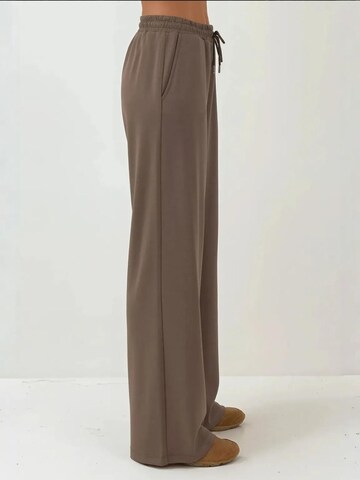 Wide leg Pantaloni sportivi di Hiccup in marrone