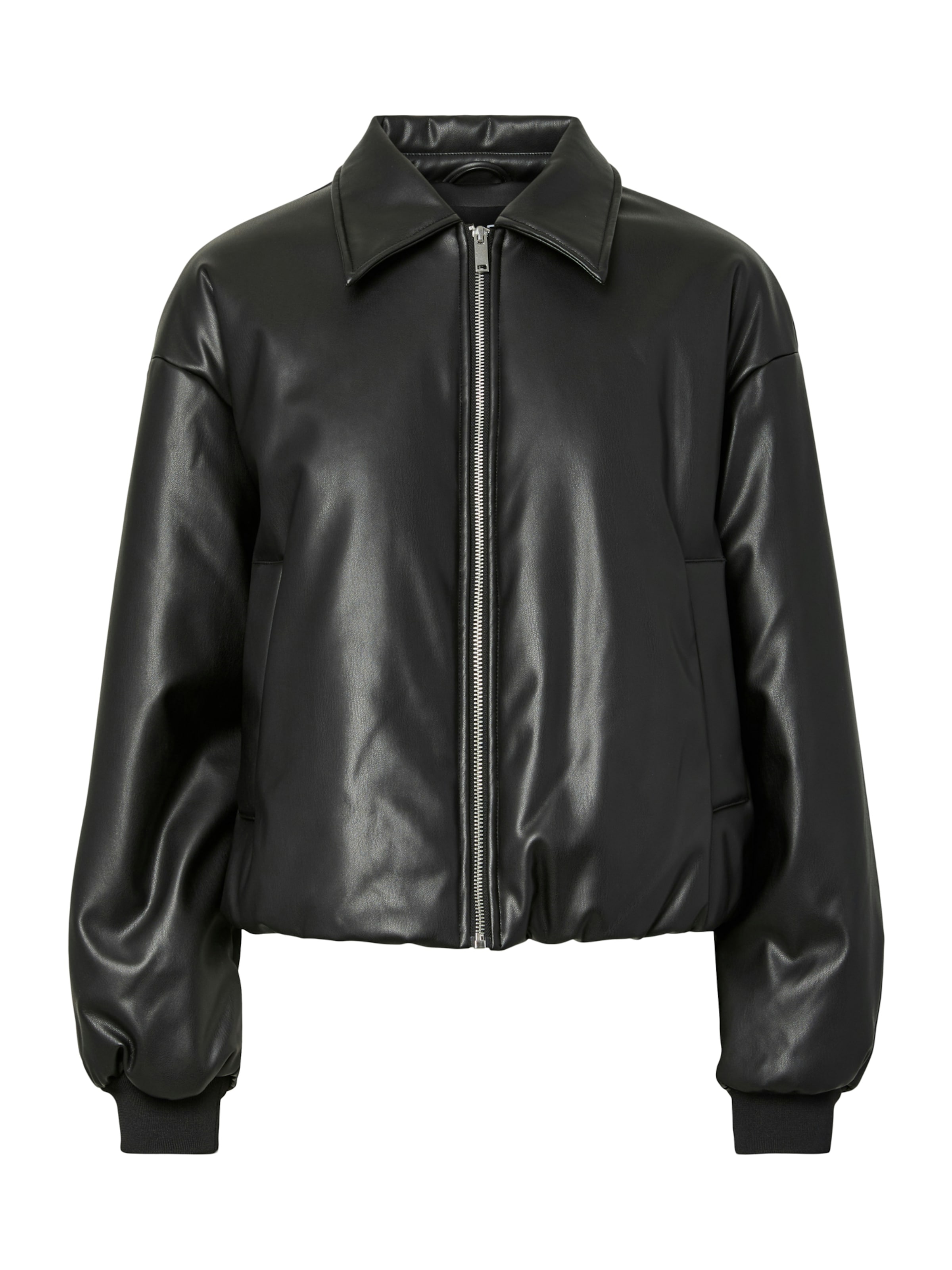 PIECES Between-Season Jacket in Black: front
