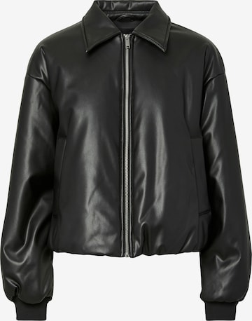 Giacca di mezza stagione di PIECES in nero: frontale