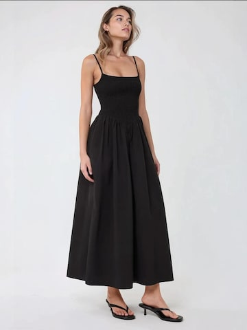 Hiccup Kleid in Schwarz