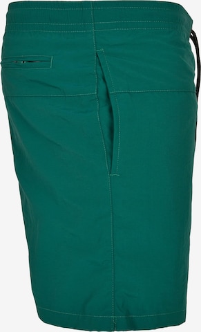 Urban Classics Kratke kopalne hlače | zelena barva