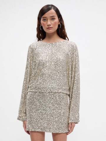 Robe Gina Tricot en or : devant