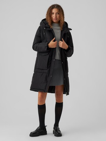 Manteau d’hiver 'ELANOR' VERO MODA en noir