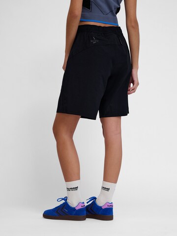 Hummel Loose fit Trousers 'Sorona' in Black