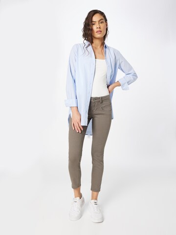 Skinny Pantaloni 'Alexa' de la FREEMAN T. PORTER pe gri