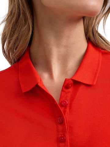 FALKE Shirt 'Essential' in Red