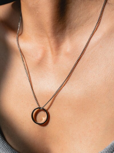 Divasya Kette 'Be here right now'‌‌‌‌‌‌‌ in silber, Produktansicht