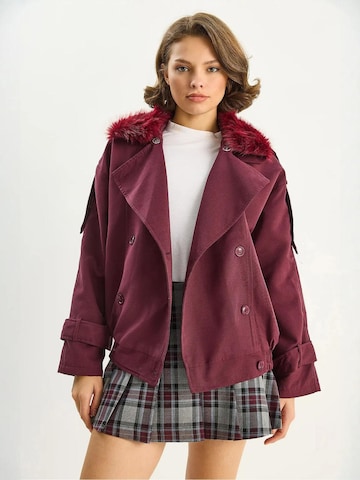 Bianco Lucci - Sobretudo meia-estação em vermelho