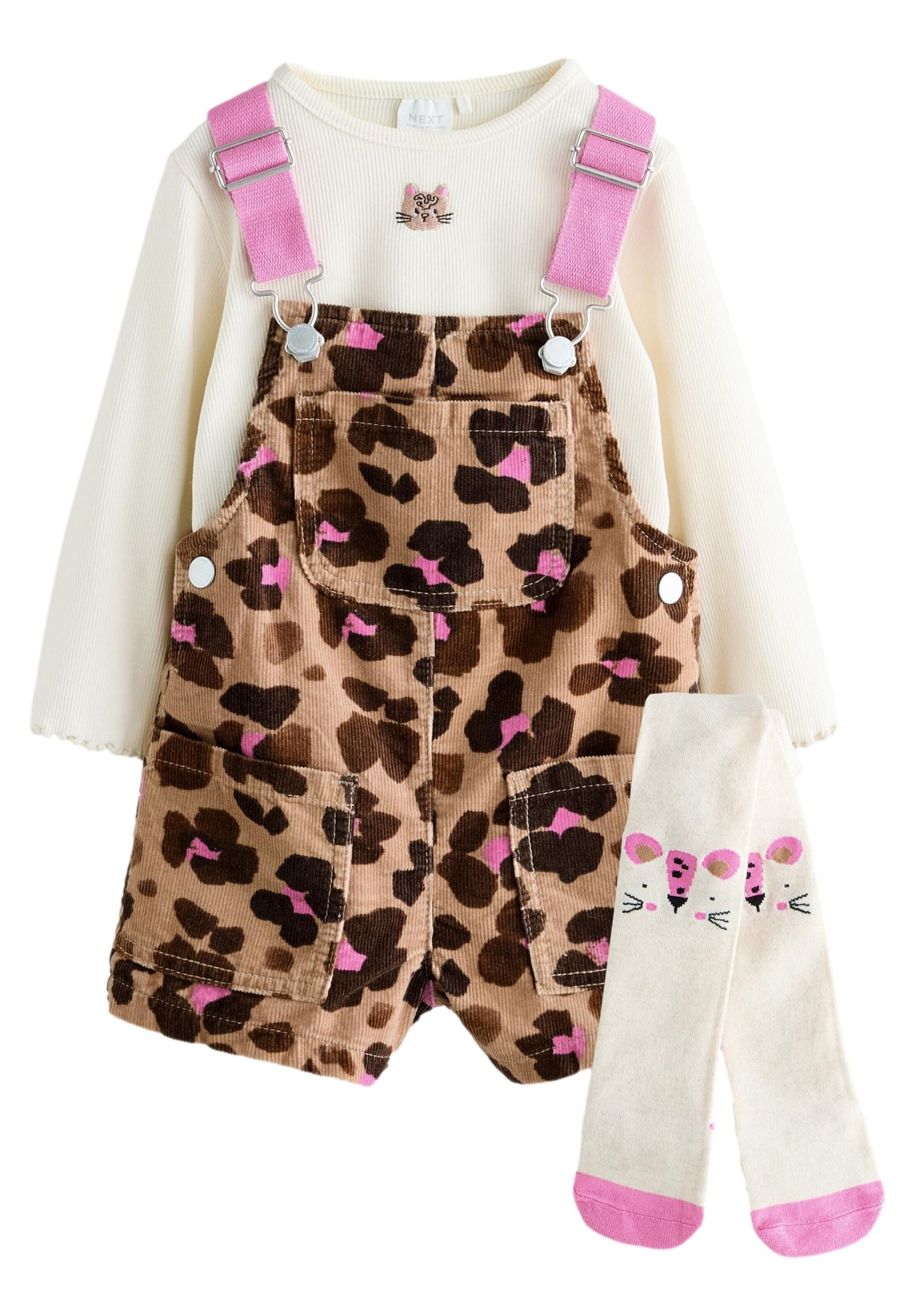 Next Set: Latzshorts, Shirt und Kniestrümpfe in Beige: Vorderseite