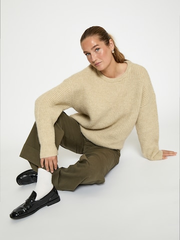 Pullover 'Jessa' di Peppercorn in beige