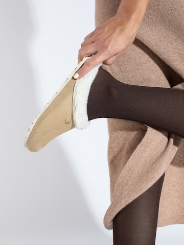 Bayton - Zuecos 'EVEREST' en beige