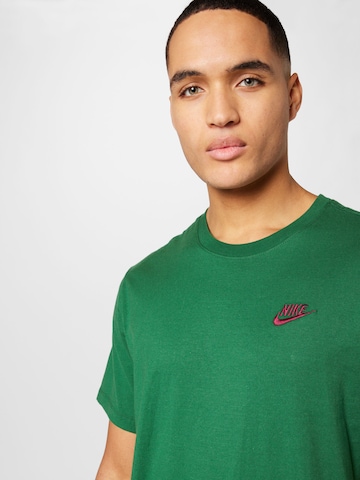 Nike Sportswear Regular Fit T-Shirt 'Club' in Grün