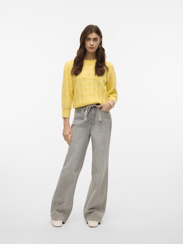 VERO MODA Sweater 'VMNewleonor' in Yellow