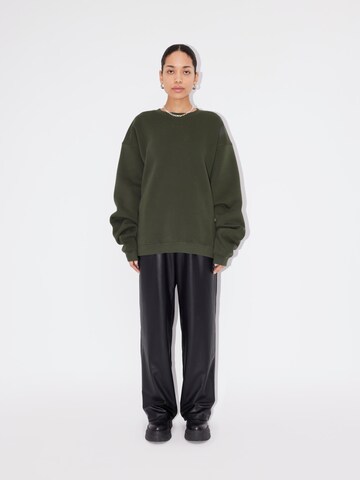 LeGer by Lena Gercke - Sweatshirt 'Indra' em verde