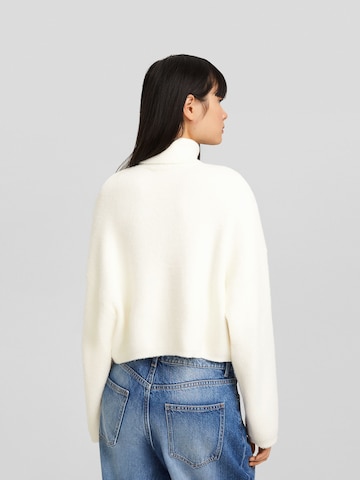 Pull-over Bershka en blanc